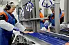 RASKE KUTT: Unni Løseth har jobbet i fikseindustrien i over 20 år. Det er forventet at hun gjør 22 kutt i minuttet.