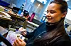 NY I FAGET: Maia Skulstad er ein av få nyutdanna gullsmedar frå skulen i Valle som har fått relevant arbeid.