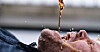 Brus og energidrikk har tatt over for kaffe blant særlig yngre arbeidstakere. Men skammer seg over at de drikker for mye i løpet av en arbeidsdag.