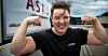 Oscar Tinius Birkeland (21) jobber som lagerarbeider på Asko, og er et stort strongman-talent.