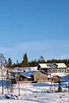 Kundene til Vebjørn kommer fra Oslo-området. De kan traske noen få hundre meter ned til kafeen hans
