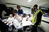 PAUSEVISITT: De ansatte på pauserommet ble tatt på senga da Kronprisen stakk innom for å slå av en prat.