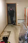 Alt måtte fjernes. Både møbler og papirer.