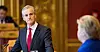 Ap-leder Jonas Gahr Støre kritiserer Erna Solbergs pengebruk.
