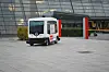 FORNEBU: Elbussen på prøvetur utenfor Telenor-bygget på Fornebu.