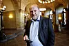ETTERLYSER TILTAK: NHOs direktør for arbeidslivspolitikk, Svein Oppegaard, ber regjeringen vurdere om en nasjonal minstelønn kan få flere flyktninger i arbeid.