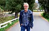FACT-team gir oppsøkende og koordinerte tjenester til personer med alvorlige psykiske lidelser. Sosionom Bjørn Pedersen er her på vei til en av pasientene  han skal besøke hjemme.
