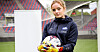 TRENER SAMMEN: I Piteå trener fotballspillerne sammen som vanlig. Ingen vet når det blir kampstart. Her er Guro Pettersen fremdeles på Vålerenga. (Arkivfoto)