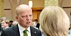Sp-leder Trygve Slagsvold Vedum vil ha bygdevekstavtaler for distriktskommuner som har særlige utfordringer.