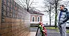 Kristoffer Sørli Jørgensen blant andre står gravert på minnestedet utenfor forsvarsmuseet.