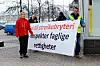 Kristine Larsen, nesteleder i  LO Tromsø (t.v.) under en tidligere demosntrasjon mot streikebryteri på havna i  Tromsø.