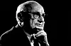 Nobelprisvinner i økonomi, Milton Friedman, argumenterer for løsninger som innebærer samfunnslønn