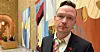 Remi Sølvberg (Rødt) tar kampen for dørterskeltjenssten i Stortinget.