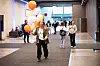 Heidi Lie, elektrokvinnen 2024 og jury i 2026, med ballonger til utdelingen.