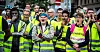 Streikende sykkelbud i Foodora under støttemarkeringen på Youngstorget i august. Etter fem ukers streik signerte Foodora tariffavtale.