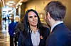 Hotellsjef Kristina Habberstad fortalte helseminister Jan Christian Vestre hvordan de har jobbet for å få ned sykefraværet.