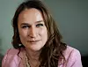 Direktør i Arbeidstilsynet, Ingvill Kvernmo sier at de fleste dødsfallene skjer i næringer der arbeidshverdagen har høy risiko. Det kan være arbeid i høyden, eller arbeid med farlige maskiner og utstyr.