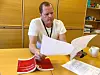 LØNN: Takk være tillitsvalgt i Fagforbundet Bergen, Kenneth Rasmussen, har Øyvind nå fått den lønna han skal ha.