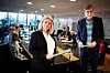 RIKTIG RETNING: Krava til Fellesforbundet drar byggebransjen i riktig retning, meiner forbundssekretær Per Skau. Her frå kravoverleveringa 17. mars saman med forhandlingsleiar Siri Bergh i BNL.