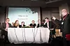 KLIMADEBATT: Klima vekker følelser og engasjement på Kartellkonferansen. Her er panelet i debatt ledet av Terje Svabø (t.h.). Fra venstre: Rasmus Hansson, Rasmus Hansson, stortingsrepresentant fra MDG, Eva Kristin Hansen, stortingsrepresentant fra Arbeiderpartiet, Elin Lerum Boasson, forsker i Cicero, senter for klimaforskning, Lars Haltbrekken, leder i Naturvernforbundet, Bård Vegard Solhjell, nestleder i SV og tidlIgere miljøvernminister og Hans Christian Gabrielsen, 2. nestleder i LO.