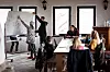 SIKKERHET: I skoletimen lærer barna at det alltid skal være minst to vegger mellom deg selv og nærmeste vindu.