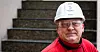 GODE NYHETER: Hovedtillitsvalgt Ørjan Normann ved Hydro Husnes er storfornøyd med at B-hallen skal settes i gang. Den store feiringen er utsatt på ubestemt tid på grunn av koronarestriksjoner.