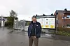 PENGER SPART?: Eigil Kristian Høgmo har jobbet ved Trondenes Fort i Harstad i 36 år. Han sier han har vært med på flere omstillinger og nedskjæringer, men han lurer på hvor mye penger som egentlig er spart på dette opp gjennom årene. Nå legges Trondenes ned for godt.