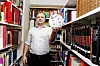 FORESLÅR DUGNAD: Frank Meyer er leder for Arbeiderbevegelsens arkiv og bibliotek. Han mener arbeiderbevegelsen må ta et større ansvar for innholdet i nettleksikonet Wikipedia.