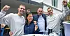 De kabinansatte i SAS feiret at streiken var over med hagefest. Fra venstre: Jonas Grundström, Manuela Johannesen, Jaroslaw Hania og Jan Roger Bøhn.