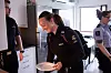 Returnerer: Fengselsbetjent Anette (26) har trivdes godt med den varierte arbeidshverdagen i Vadsø fengsel, men reiser hjem til Trondheim etter pliktåret.