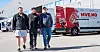 VIL VÆRE I FELLESFORBUNDET: Lukas Slanina (fra venstre) og Krzysztof Kolodziejczyk håper LO vedtar at det er Fellesforbundet som skal organisere de ansatte på MatvareExpressens lager. Det håper leder i Rogaland Transportarbeiderforening, Agi Sivertsen (til høyre) også.