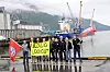 Havnearbeiderne i Mosjøen har demonstrert flere ganger mot det de hevder er en ulovlig lockout.