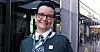 Bussjåfør Monica (44) har ansvaret for sikkerheten til passasjerene. Hun synes hun burde ha bedre betalt.