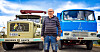 ENTUSIAST: Her er to av de rundt 20 Magirus Deutz-bilene Ove Smestad eier. Til venstre Saturn 150 HD-K fra 1964. Til høyre en 80D8FL fra 1973.