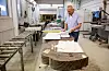 ARBEIDSBENK: Willy Nergård driver Nergård Stenindustri.