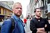 Bjørn Anders Jonassen, sekretær i tariffavdelinga til Fellesforbundet, saman med Marius Kristiansen, klubbleiar for dei tilsette på distribusjonslageret i Lørenskog.