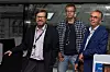ANB-redaktør Kjell Werner (til høyre) mener LO Medias oppkjøp blir en god løsning for Avisenes Nyhetsbyrå. Her sammen med ANB-journalistene Helge Rønning Birkelund og Aslak Bodahl.
