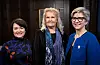 Fra venstre: Sissel Skoghaug, nestleder i Fagforbundet; Lizzie Ruud Torkhildsen, leder i Delta og Eli Gunnhild By, forbundsleder i Norsk Sykepleierforbund.