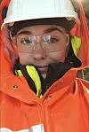 SVIK: Maja Rønningsbakk har akkurat tatt fatt på arbeidslivet som prosessoperatørlærling ved Elkem i Orkanger, og mener det ville være et svik hvis hun ikke får en rettferdig pensjon på den motsatt ende av arbeidslivet.