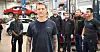 Sammenbrudd i de lokale lønnsforhandlingene utløste gå sakte-aksjon fra klubbleder Christoffer Heggholmen og bilmekanikere, bilpleiere og delelageransatte ved Bertel O. Steens tre personbilverksteder i Bergen.  – Hvis ikke noe endrer seg nå, kan vi ikke jobbe i denne bransjen, sier Heggholmen.