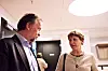 MOTSTANDERE: Forhandlingslederne Per Kristian Sundnes (KS) og Mette Nord (LO) hilste kjapt før forhandlingsstart i dag.