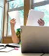 Nok kaos: Vibecke mener at rus- og psykiatri-pasienter ofte har så mye kaos i livet at oppgaven med å lete seg frem til riktig hjelp i helsevesenet blir uoverkommelig.