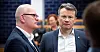 GRUNNLAG: LO Stat-leder Egil André Aas (t.h.) etterlyser bedre statistikk for lønnsutviklinga til statsansatte. Her sammen med statens personaldirektør, Gisle Norheim.