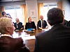 Administrerende direktør Ole Erik Almlid i NHO fra høyre, arbeidslivsdirektør Nina Melsom og sjeføkonom Øystein Dørum.