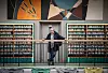Sergio Blamey jobbet 37 år i Bergen Offentlige Bibliotek. Fra tid til annen stikker han innom sin gamle arbeidsplass.