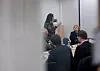 Ine Haver står bak #heierna. Her forklarer hun Erna Solberg at barnevernet må ha flere ansatte.