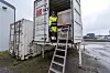 HØYT STÅR DEN: Og Svein Lien har til tider vært litt sur på hvordan konteineren er plassert.