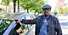 Ibrahim Jama (58) sliter allerede med å få endene til å møtes som taxisjåfør. Når regjeringens nye regler kommer, vil han se seg om etter en annen jobb.