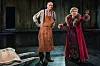 DIALOG MED SVIGERMOR: Lauritz Bredrup (Finn Arve Sørbøe) måtte ofte rådføre seg med Agnes Mack (Helle Ottesen) om bryggeriets skjebne.
