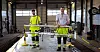 Smartinger: Assisterende strekningssjef Jakob Vintertun (t.v) og teknisk leder Stig Harald Henningsen i Bane Nor       viser stolt fram kamerarigget de har utviklet. Fire GoPro-kamera er festet til riggen. Den kan monteres på alle togsett og brukes til inspeksjon av spor og jernbanetraséene.